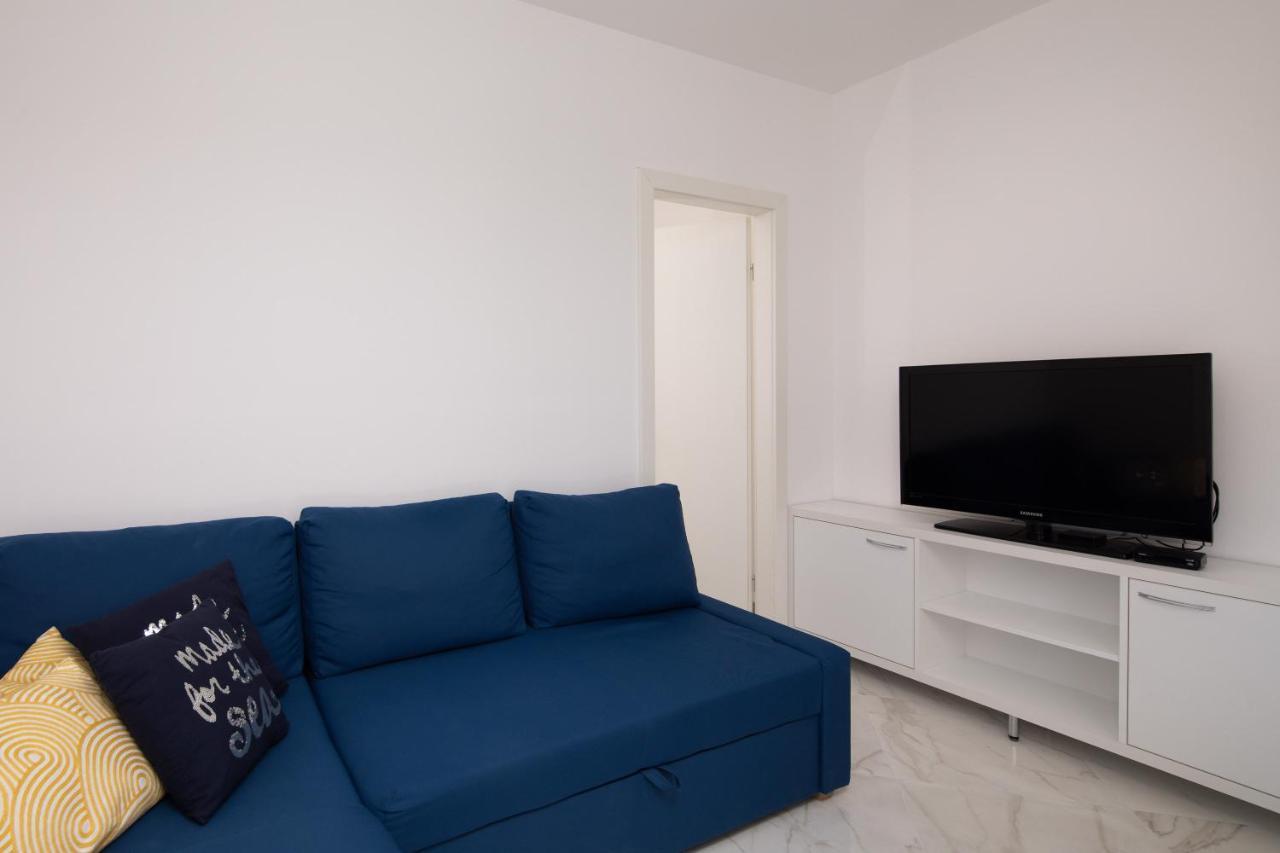 City Apartment Domagoj أوميس المظهر الخارجي الصورة