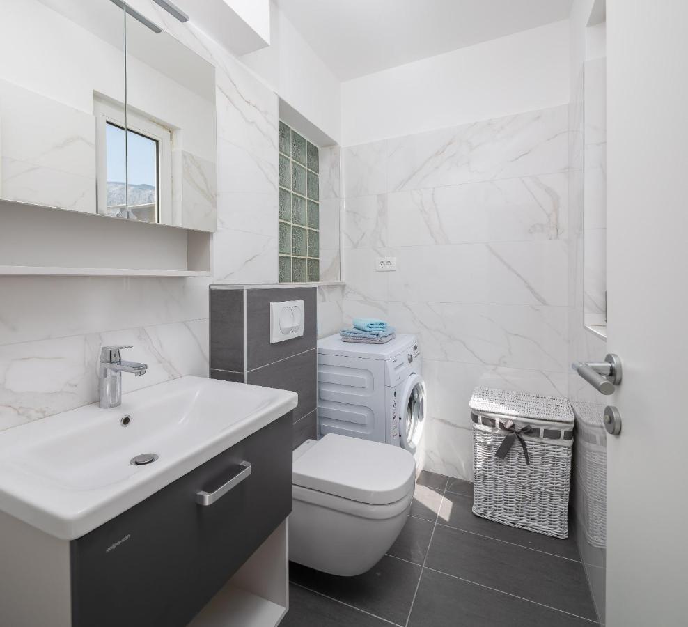 City Apartment Domagoj أوميس المظهر الخارجي الصورة