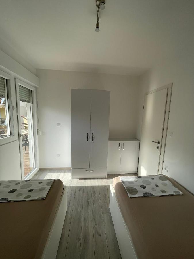City Apartment Domagoj أوميس المظهر الخارجي الصورة