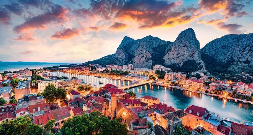 City Apartment Domagoj أوميس المظهر الخارجي الصورة