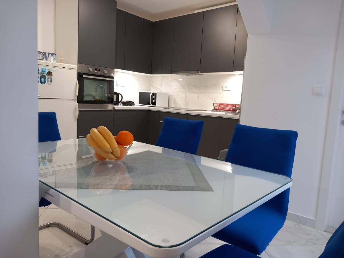 City Apartment Domagoj أوميس المظهر الخارجي الصورة